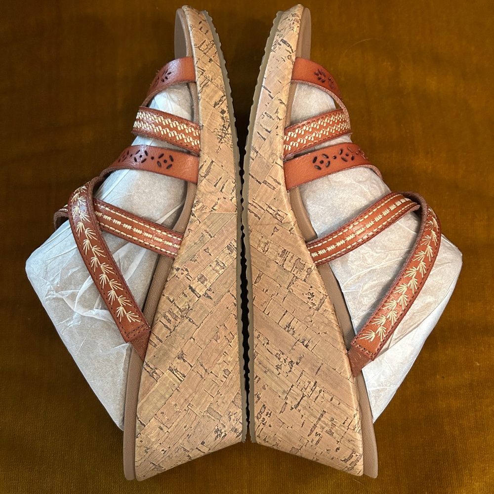 Skechers Beverlee Wedge Sandals 9.5 - Picture 4 of 10